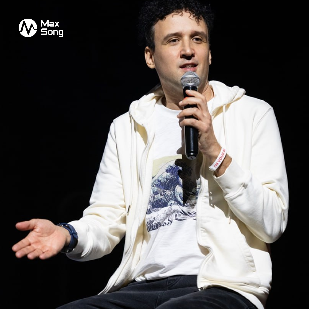 Песня принесет выгоду каждому! Сомневаетесь? Посмотрите сами.